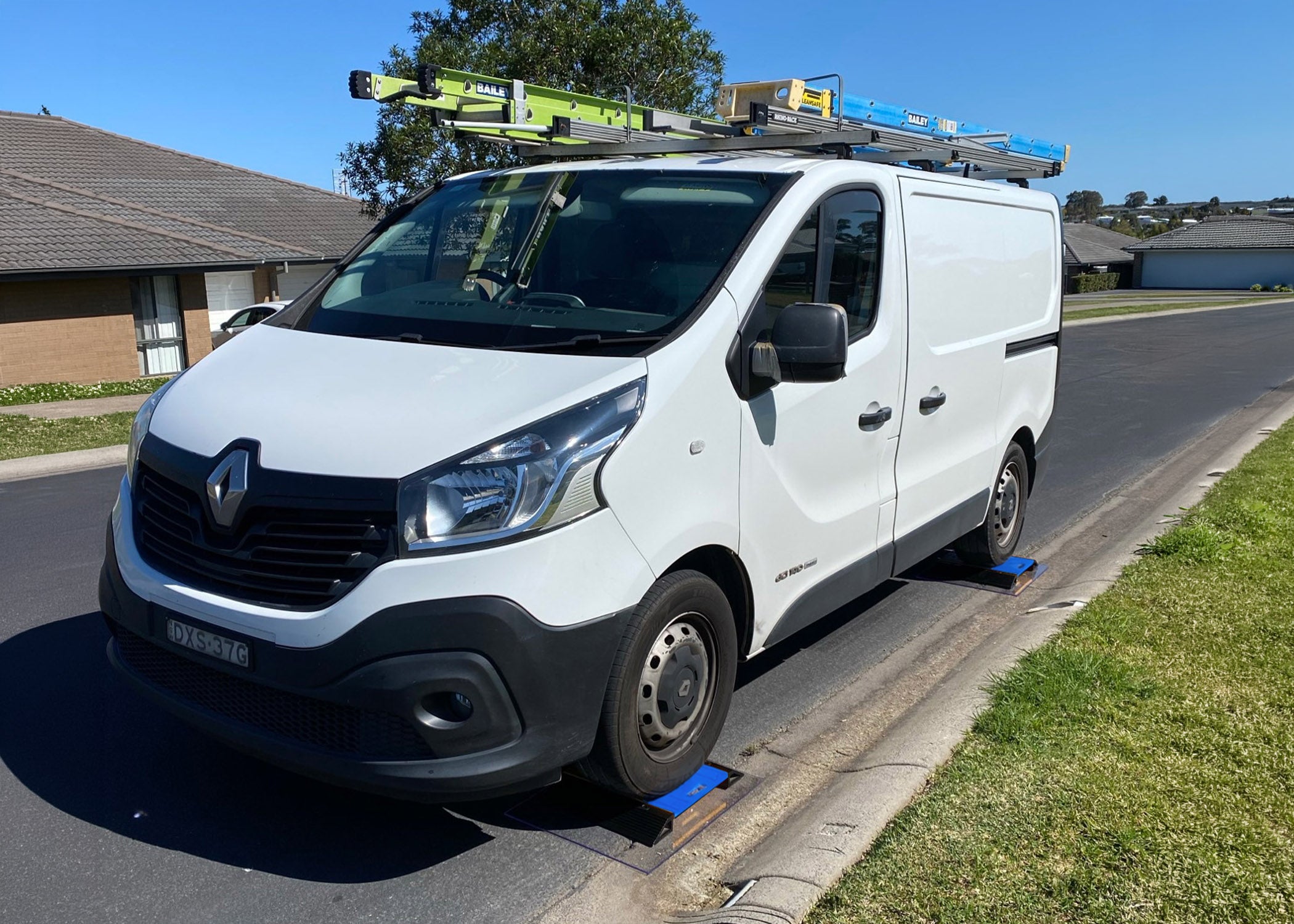 Kara-Weigh mobile vehicle weighing for tradies, utes, and vans to ensure legal safety compliance in NSW